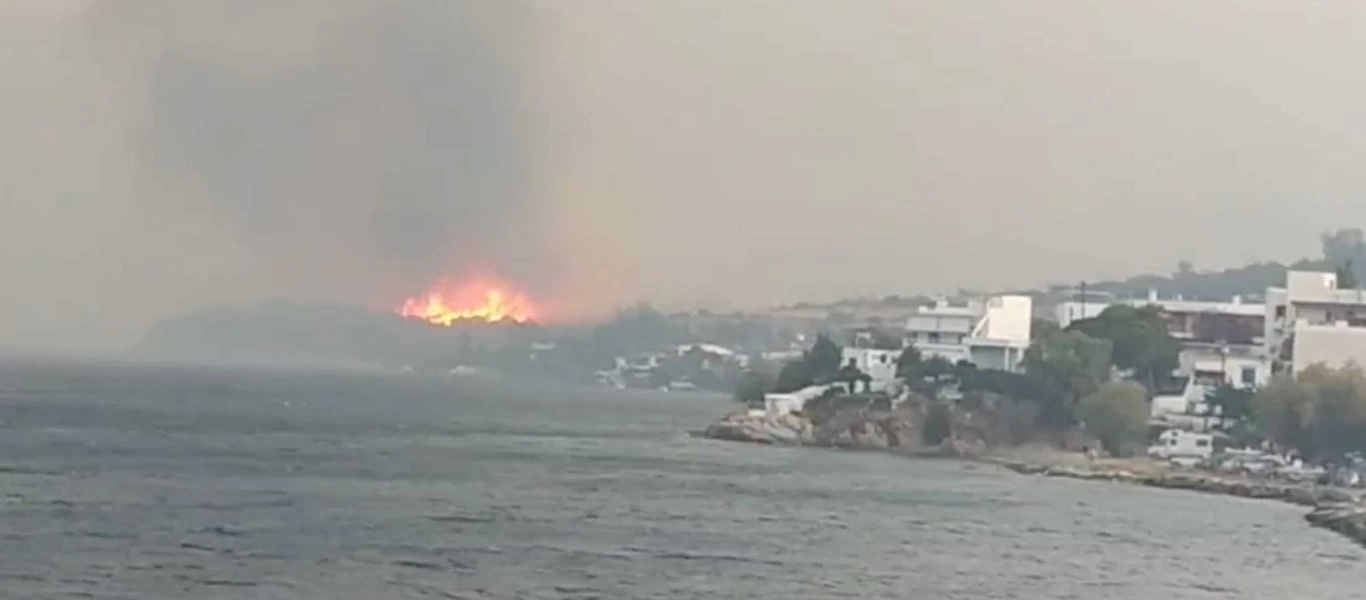 Φωτιά στο Μαρμάρι: Μεγάλη αναζωπύρωση στον Οικοδομικό Συνεταιρισμό Ιατρών